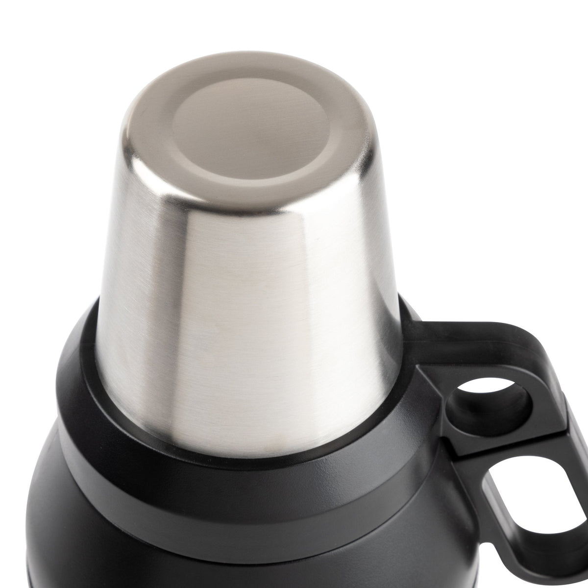 64-oz-stack-growler-l6 32701-WEB_04_0076d48d-5559-4d08-910c-361263018e65.jpg