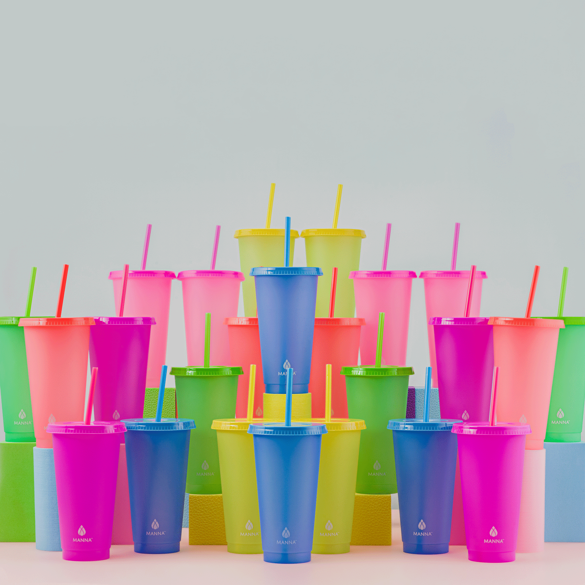 24-piece-original-color-changing-cup-set-w3 A0029811.gif